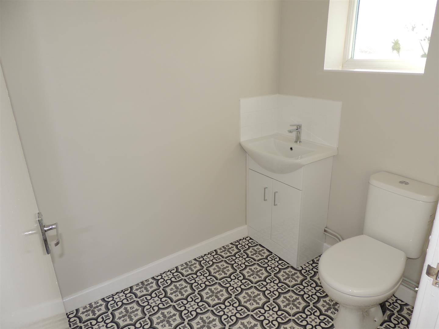 GUEST WC